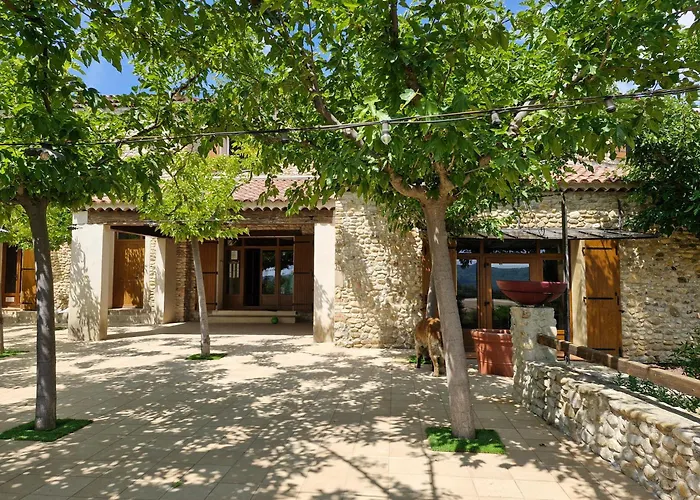 D'hotes A Petre 3* Entrevennes